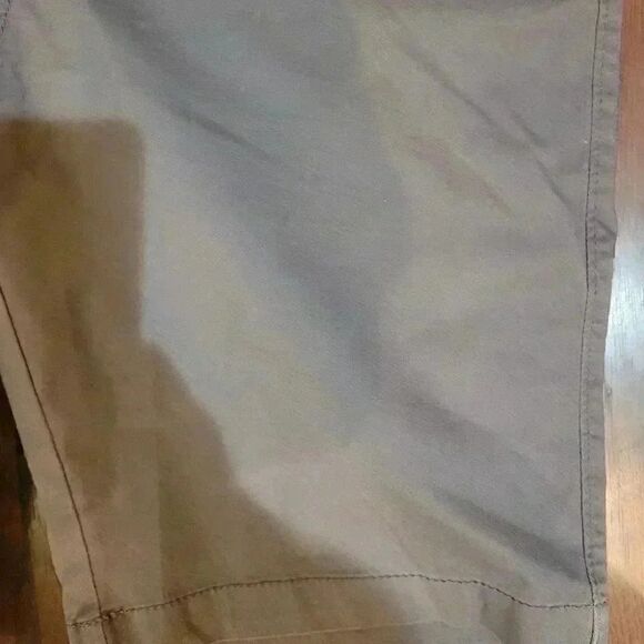 GOODFELLOW MEN'S Thunder Gray Linden Flat Front Chino Shorts - Picture 8 of 16